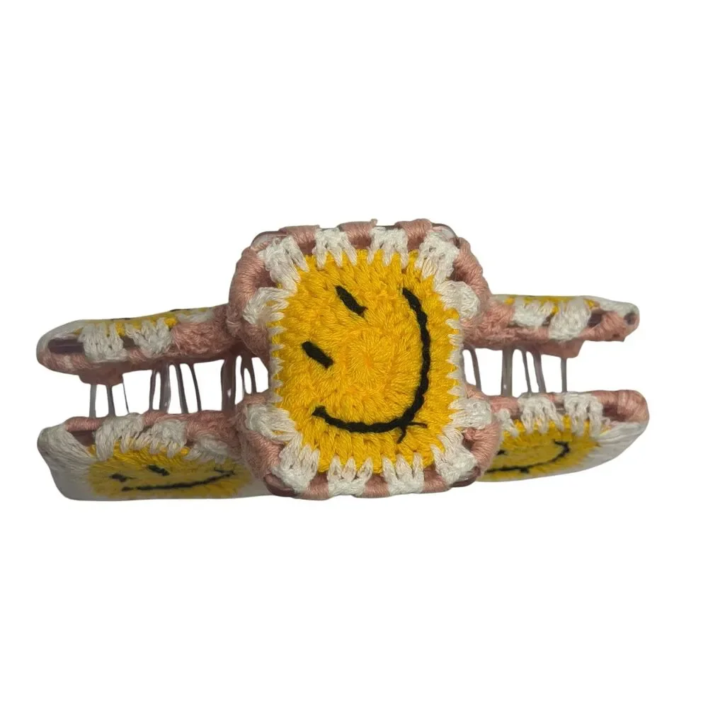 World Market Crochet Smiley Face Hair Claw Clip Large Pink Yellow White NWOT